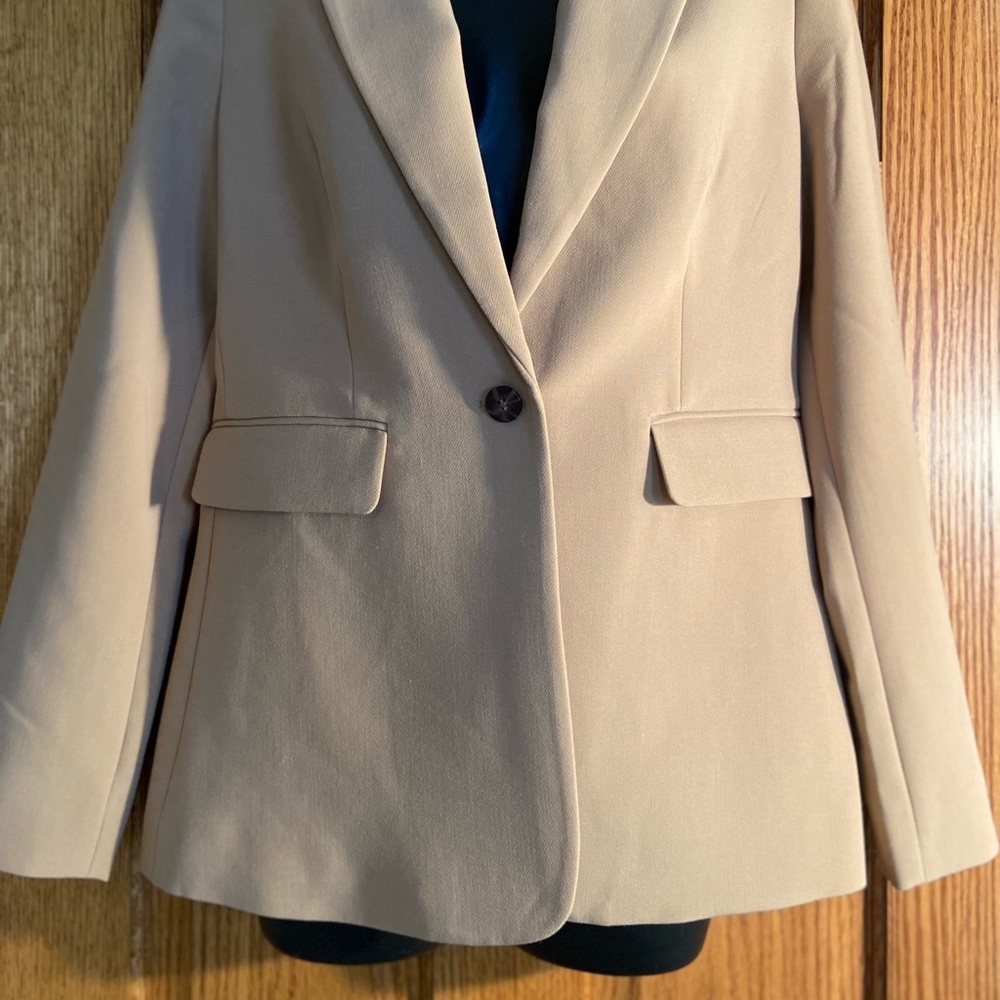Nine West Camel Color Button Front Blazer Size 6 … - image 5